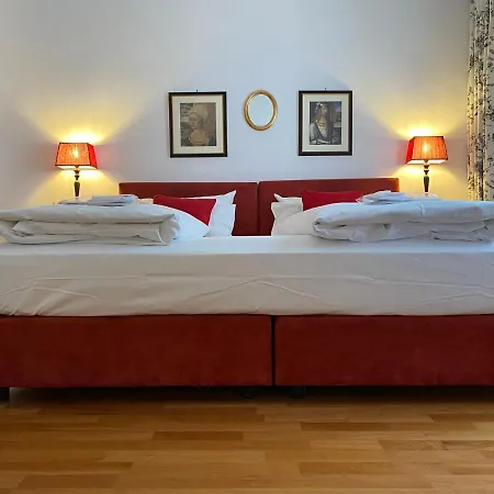Hotel Deutscher Kaiser 3*