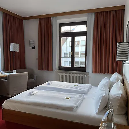 凯瑟杜特斯彻酒店 酒店 纽伦堡