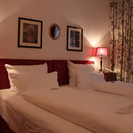 Hotel Deutscher Kaiser Núremberg