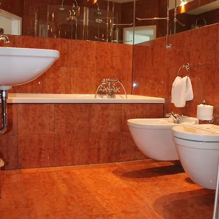 Hotel Deutscher Kaiser Núremberg