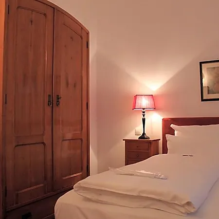 Deutscher Kaiser Hotel 3*