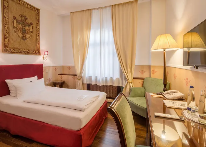 ホテル ドイツ カイザー ニュルンベルク