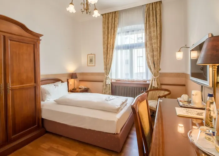 ホテル ドイツ カイザー 3*